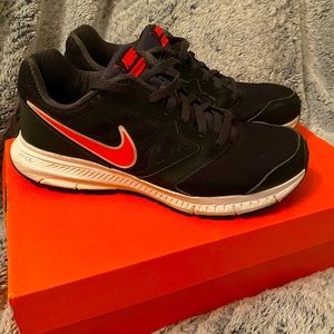 Nike Downshifter 6